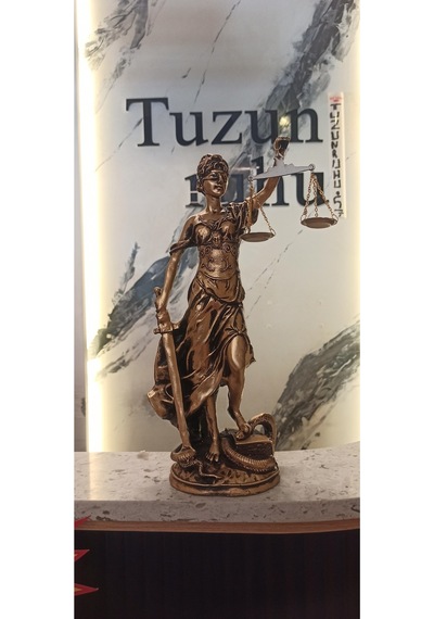 Themis Adalet Tanrıçası Biblosu