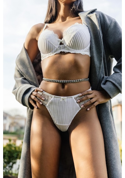 Amarelle Paris Ekru Dantelli String Külot Ekru