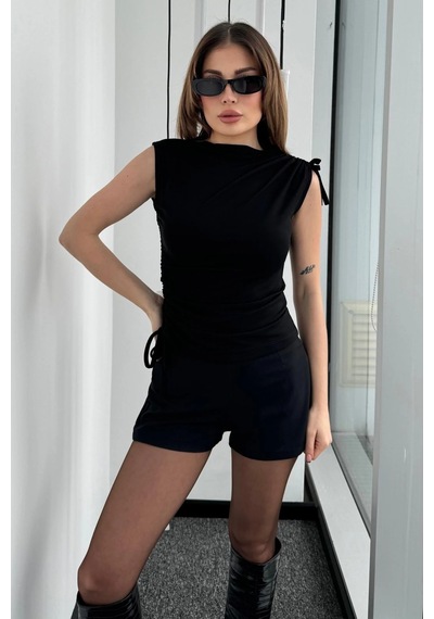 Bb Butik Basic Yan Ve Omuz Büzgülü Bluz siyah
