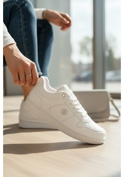 Enoch Kadın Günlük Sneaker Modern Tasarım Konforlu Yürüyüş Spor Ayakkabı Beyaz