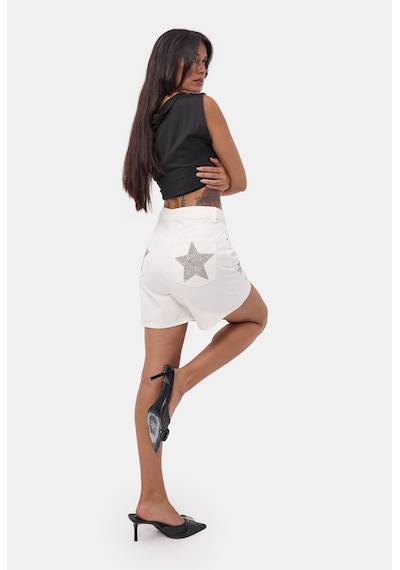 it's basic Kadın Kırık Beyaz T-7s6-101 Mom Relax Yıldız Detaylı Tasarım Denim Şort