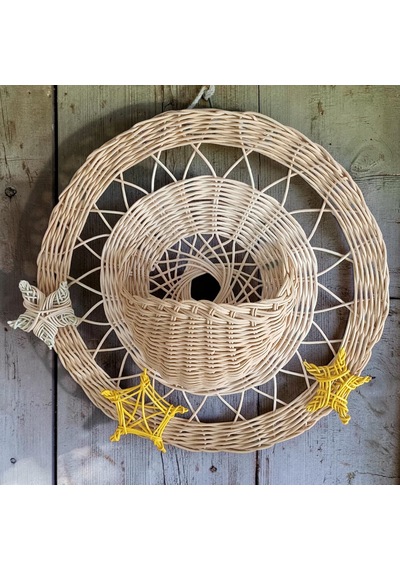 Rattan El Örgüsü Yıldızlı Duvar Sepeti Ve Çiçeklik - Duvar Süsü Ürün Çap: 40 Cm Sepet Haznesi Derinlik:11 Cm / Genişlik::17 Cm Rattan El Örgüsü Yıldızlı Duvar Sepeti Ve Çiçeklik - Duvar Süsü Ürün Çap: 40 Cm Sepet Haznesi Derinlik:11 Cm / Genişlik::17 Cm