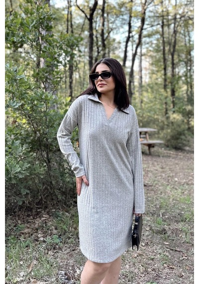 WeShaya Kadın Gri Polo Yaka, Kendinden Desenli, Basic Kalıp, Uzun Kollu Midi Triko Elbise Bakır WeShaya Kadın Gri Polo Yaka, Kendinden Desenli, Basic Kalıp, Uzun Kollu Midi Triko Elbise Bakır