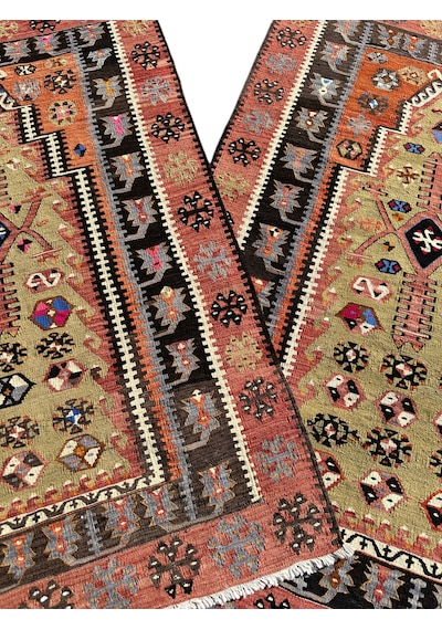 El Dokuma Çift Kuruhüyük Kilimi 120x180 Kök Boya %100 Yün Kilim