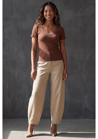 Kahverengi V Yaka Dantelli Slim Fit Kadın Tişört Mg2683 Kahverengi