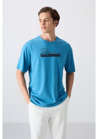 Tommy Life Petrol Mavi Pamuklu Kalın Yumuşak Dokulu Oversize Fit Baskılı Erkek T-shirt - 88334 Petrol Mavi Tommy Life Petrol Mavi Pamuklu Kalın Yumuşak Dokulu Oversize Fit Baskılı Erkek T-shirt - 88334 Petrol Mavi