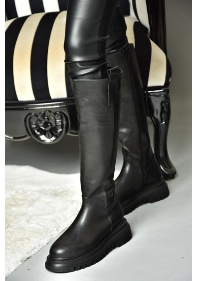 Fox Shoes R312401309 Siyah Kalın Tabanlı Kadın Çizme Siyah