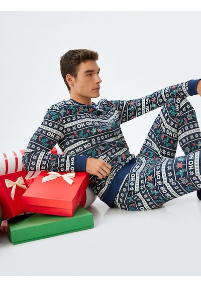 Koton Yılbaşı Temalı Rahat Kesim Pamuklu Örme Pijama Seti Lacivert Desenli 5wlm40033mk Lacivert Desenli Lacivert