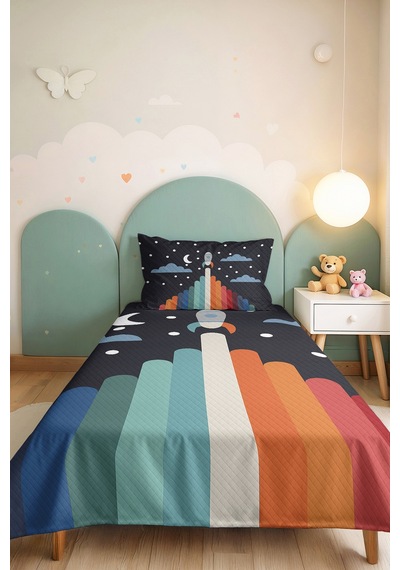 Evimde Bambaşka Uzay Roket Desenli Lacivert Çocuk Odası Tek Kişilik Pike Takımı-desenli 160x220 CM Yatak Örtüsü Evimde Bambaşka Uzay Roket Desenli Lacivert Çocuk Odası Tek Kişilik Pike Takımı-desenli 160x220 CM Yatak Örtüsü