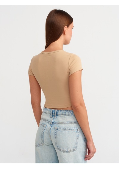 Dilvin Kadın Düğme Detaylı Crop T-shirt - 101a30938 001