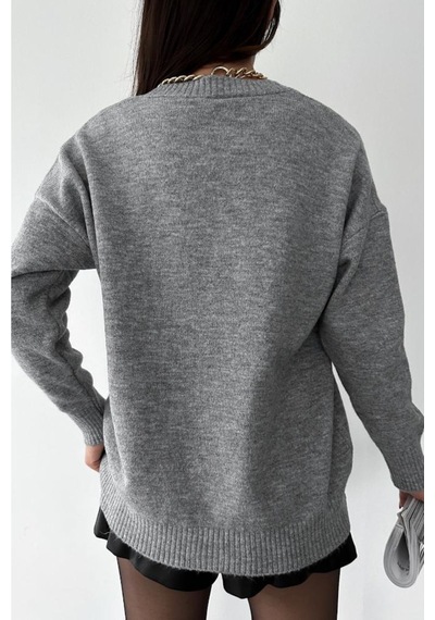 Femelle Kadın Gri V Yaka Standart Beden Oversize Basic Triko Kazak