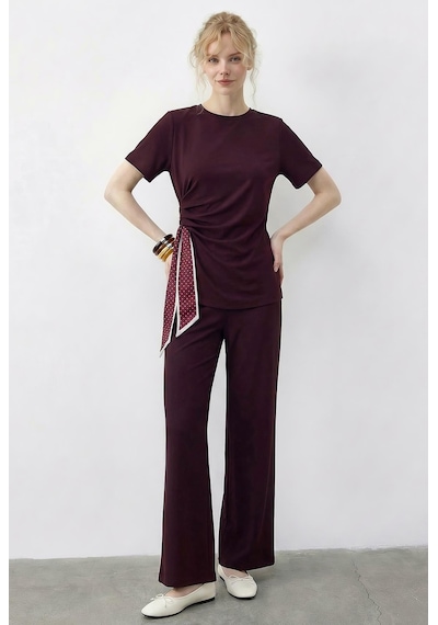 Shade Kadın Fularlı Bağlama Detaylı T-shirt Yüksek Bel Pantolon Alt-üst Takım 7630 60286041 - Bordo Shade Kadın Fularlı Bağlama Detaylı T-shirt Yüksek Bel Pantolon Alt-üst Takım 7630 60286041 - Bordo