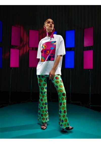 Kadın Oversize Pink Round Baskılı Beyaz T-shirt Beyaz