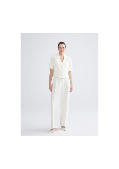 LC Waikiki Alıta Cıty Farkıyla Gabardin Kadın Ceket Belirtilmemiş - 919266346 Belirtilmemiş LC Waikiki Alıta Cıty Farkıyla Gabardin Kadın Ceket Belirtilmemiş - 919266346 Belirtilmemiş