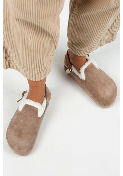 Manijero Holly Kürklü Kadın Hakiki Deri Kemerli Tokalı Kürklü Vizon Süet Sandalet 001