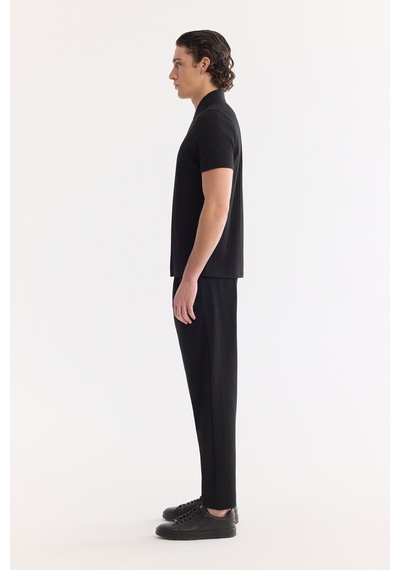 Avva Erkek Siyah Kıvrılmaz Polo Yaka Fermuarlı %100 Pamuk Regular Fit T-shirt A61y1038