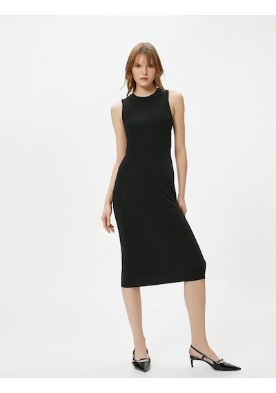 Koton Midi Elbise Halter Yaka Sırtı Pencere Detaylı Siyah 4sak80152ek Siyah Koton Midi Elbise Halter Yaka Sırtı Pencere Detaylı Siyah 4sak80152ek Siyah
