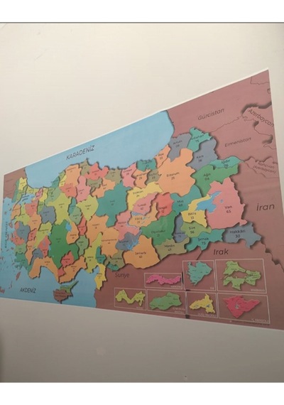 Duvara Kendiliğinden Manyetik Yapışan Yazılıp Silinebilen Renkli Türkiye Haritası 118 X 56 Cm Şeffaf