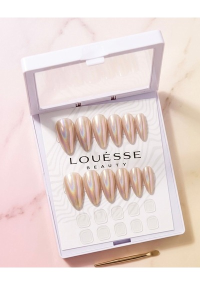 Louésse Champagne Glow Takma Tırnak Seti 12 Li Sedefli Nude Parlak Şık Minimal Model
