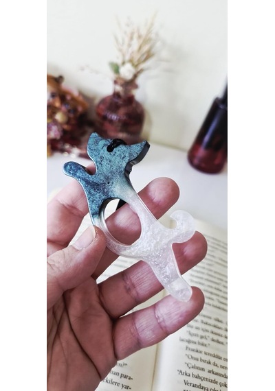 Reçine Kitap Ayracı, El Yapımı, Şeffaf Ve Koyu Mavi Renk, Püsküllü, Dekoratif Okuma Aksesuarı