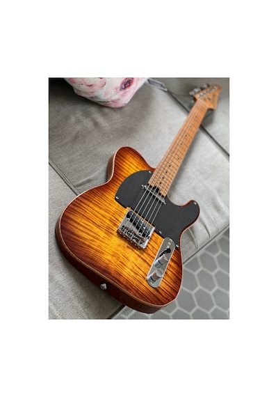 Soloking Mt-1 Fm Artisan With Solid 5a Flame Top İn Honeyburst W/hardcase