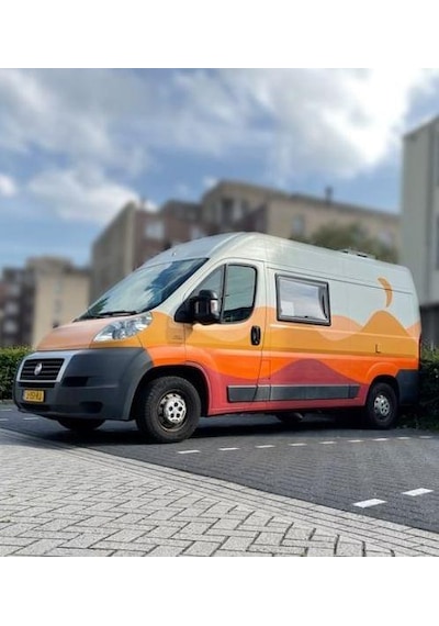 Çöl Ve Dağ Tasarımlı Karavan Sticker Etiket