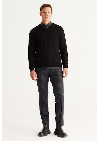 AC&Co / Altınyıldız Classics Erkek Siyah Standart Fit Normal Kesim V Yaka Triko Kazak 4A4923100002SYHXXL Siyah