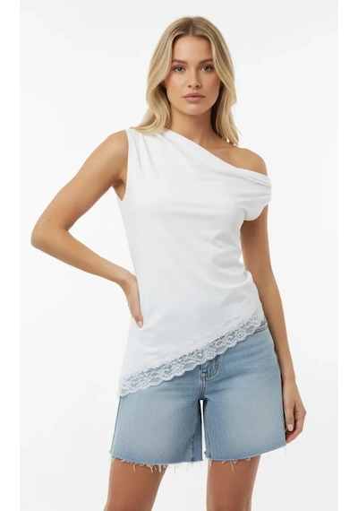 Kadın Kayık Yaka Asimetrik Kesim Dantel Detay Tasarım Slim Fit Modal Bluz 26001 Ekru