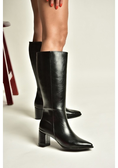 Fox Shoes Z480173260 Siyah Rustik Kalın Topuklu Kadın Çizme