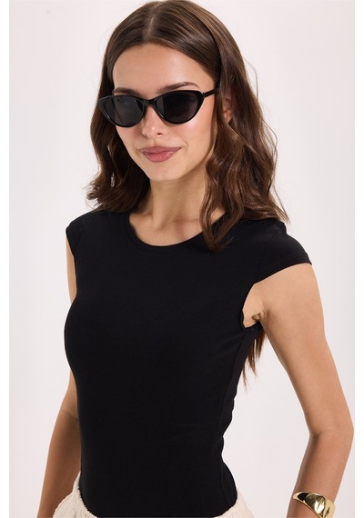 Tudors Kadın Slim Fit Dar Kesim Pamuklu Likralı Bisiklet Yaka Ay Kol Siyah Tişört-51121