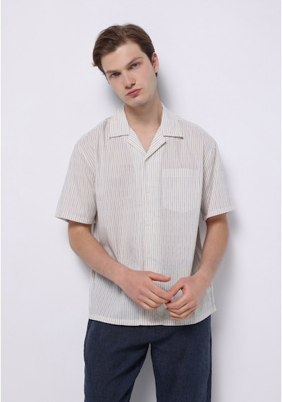 Colin's Colins Boxy Fit Shirt Neck Çizgili Erkek Mavi Kısa Kol Gömlek Cl1074067 Q1.v1 Bsd Blue Strıped Colin's Colins Boxy Fit Shirt Neck Çizgili Erkek Mavi Kısa Kol Gömlek Cl1074067 Q1.v1 Bsd Blue Strıped