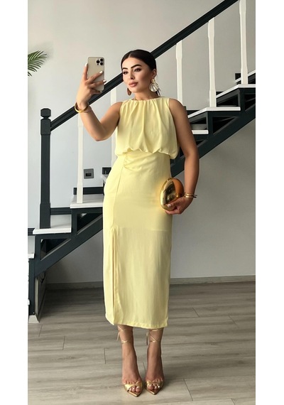 Butter Yellow Önden Yırtmaçlı Büzgülü Elbise Sarı