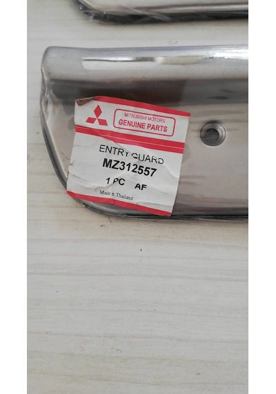 Mitsubishi L200 Arka Kapı Marşbiyel Nikelajı 96 Üstü Mz312557