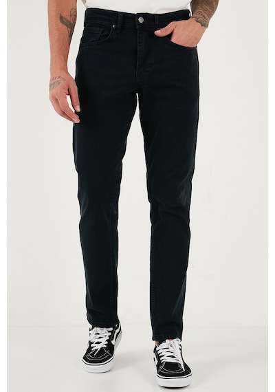 Buratti Pamuklu Comfort Fit Normal Bel Düz Paça Jeans Erkek Kot Pantolon 412C05Texas Koyu Lacivert Buratti Pamuklu Comfort Fit Normal Bel Düz Paça Jeans Erkek Kot Pantolon 412C05Texas Koyu Lacivert