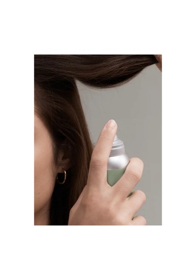 Duologı Yağlanmaya Karşı Etkili Kuru Şampuan 44962 150 Ml