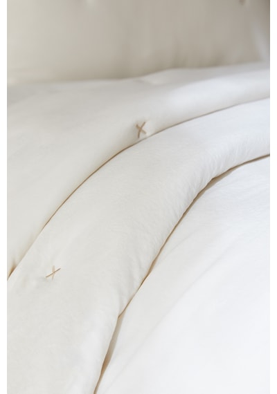 Ocean Home Textile Nakışlı Ekru Çift Kişilik Yatak Örtüsü Seti 1 Adet 250 X 230 / 2 Adet 50 X 70 Cm