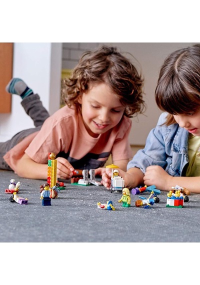 LEGO® 60234 City Insan Paketi Lunapark 183 Parça