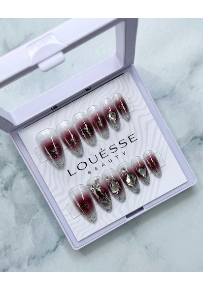 Louésse Crimson Stardust Takma Tırnak 12 Li Bordo Ombre Simli Taşlı Gece Şıklığı Nail Set