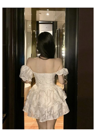 Fashion Cocktail Kabarık Balon Kol Kabartma Kumaş Süper Mini Tütü Prenses Orta Çağ Elbise Krem Fashion Cocktail Kabarık Balon Kol Kabartma Kumaş Süper Mini Tütü Prenses Orta Çağ Elbise Krem