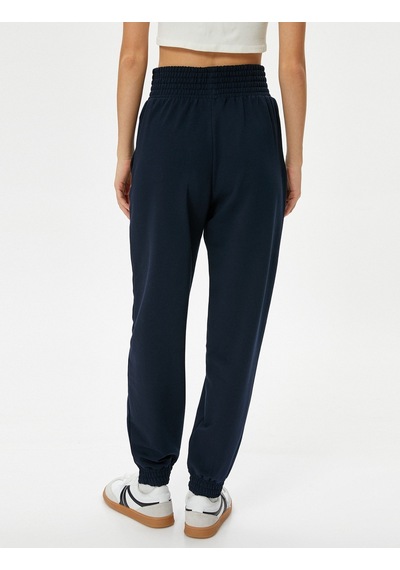Koton Jogger Eşofman Altı Yüksek Bel Rahat Kalıp Cepli Pamuk Karışımlı Lacivert 4sal40061ık 4SAL40061IK704 Lacivert Koton Jogger Eşofman Altı Yüksek Bel Rahat Kalıp Cepli Pamuk Karışımlı Lacivert 4sal40061ık 4SAL40061IK704 Lacivert