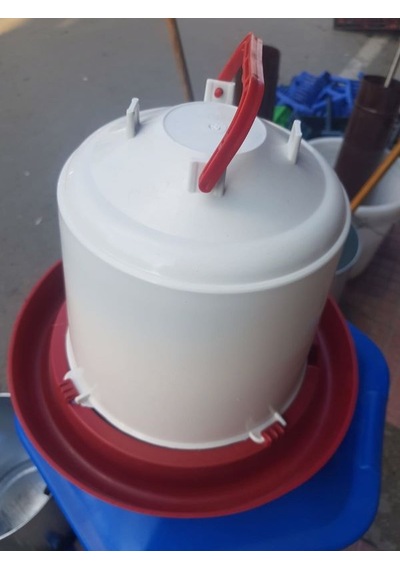 Nurdağ Hırdavat Tavuk Suluğu 8 L 5 Adet + Tavuk Yemliği 12 KG 5 Adet