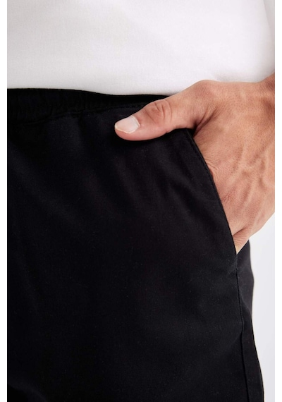 DeFacto Relax Fit Pamuklu Bermuda Şort D7917AX24SMBK81