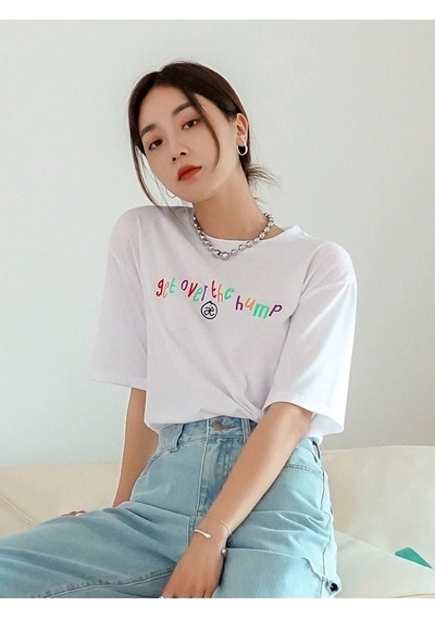 Kadın Beyaz Oversize Get Over Baskılı T-shirt. Beyaz