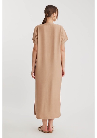 Vitrin Yanları Yırtmaçlı Çift Cep Elbise Camel