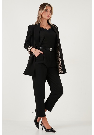 Lela Regular Fit Yüksek Bel Düz Paça Kemerli Bayan Pantolon 68350938 Siyah