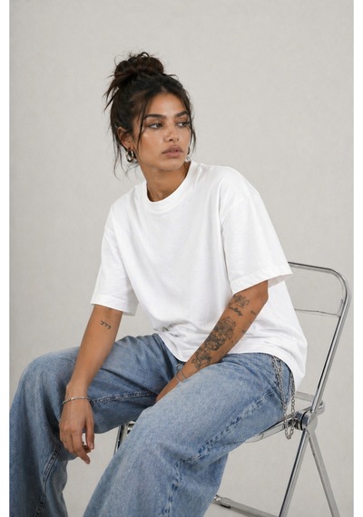 Modivibe Kadın Oversize T-shirt %100 Organik Pamuklu Kalın Dokulu Fit Yuvarlak Yakalı Beyaz Modivibe Kadın Oversize T-shirt %100 Organik Pamuklu Kalın Dokulu Fit Yuvarlak Yakalı Beyaz
