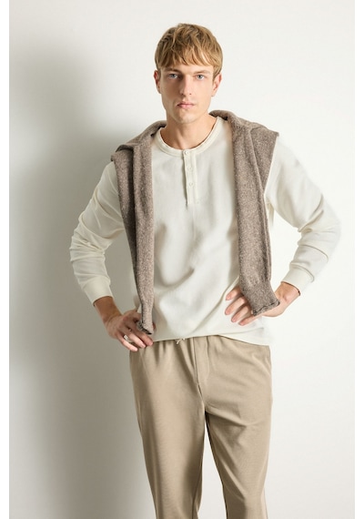 Defacto Regular Fit Waffle Dokulu Henley Yaka Uzun Kollu Basic Tişört I2067ax26auer105 Ekru-er105