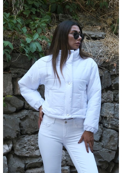 Keyifli Moda Kadın Beyaz Dik Yaka Çıtçıtlı Fermuarlı Kısa Şişme Mont - 40 Beyaz