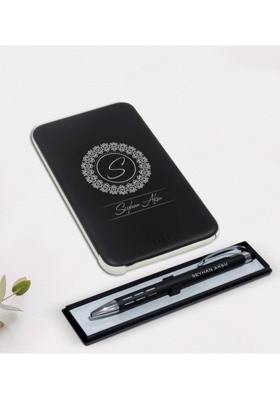Kişiye Özel Isimli Siyah Kalem Ve 5.000 Mah Powerbank Seti (512122022)