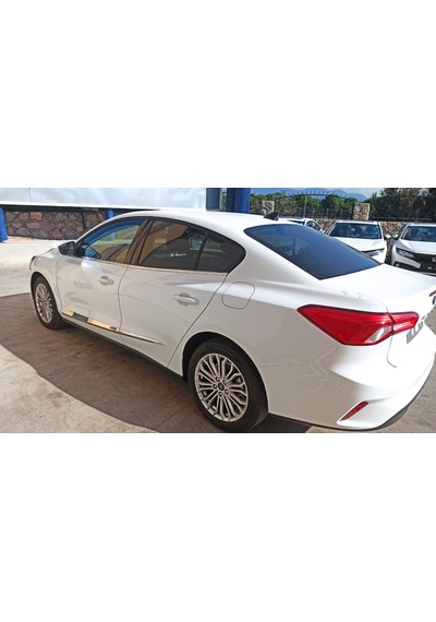 Ford Focus 2019 Nıkelaj Kapı Çıtası Ford Focus 2019 Nıkelaj Kapı Çıtası